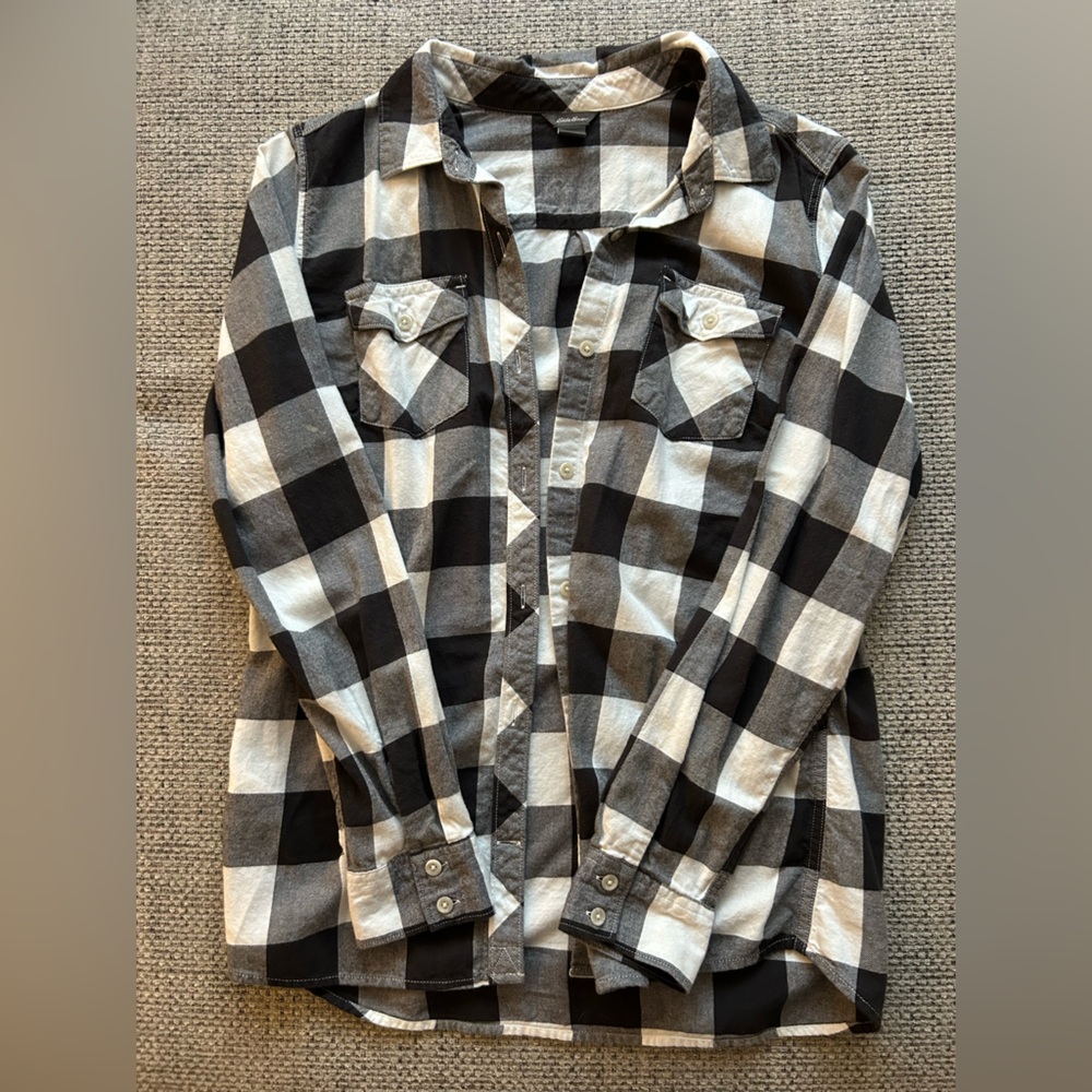 Women’s Eddie Bauer Black White Flannel Button Down Medium